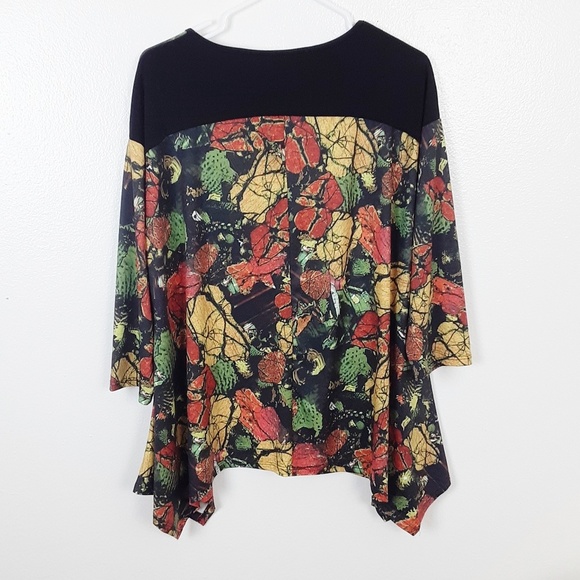 Studio Nouveau Tunic Top Asymmetrical Hem Artsy S - Picture 3 of 5